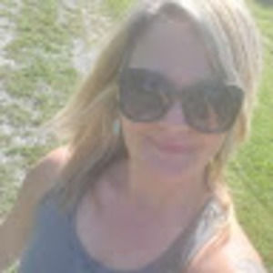 Meet your Posher, Davina